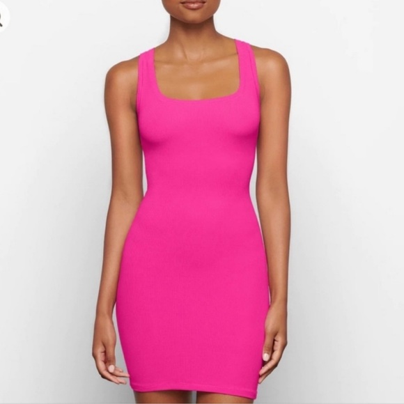 SKIMS Dresses & Skirts - Skims Vibrant Pink Bodycon Dress
